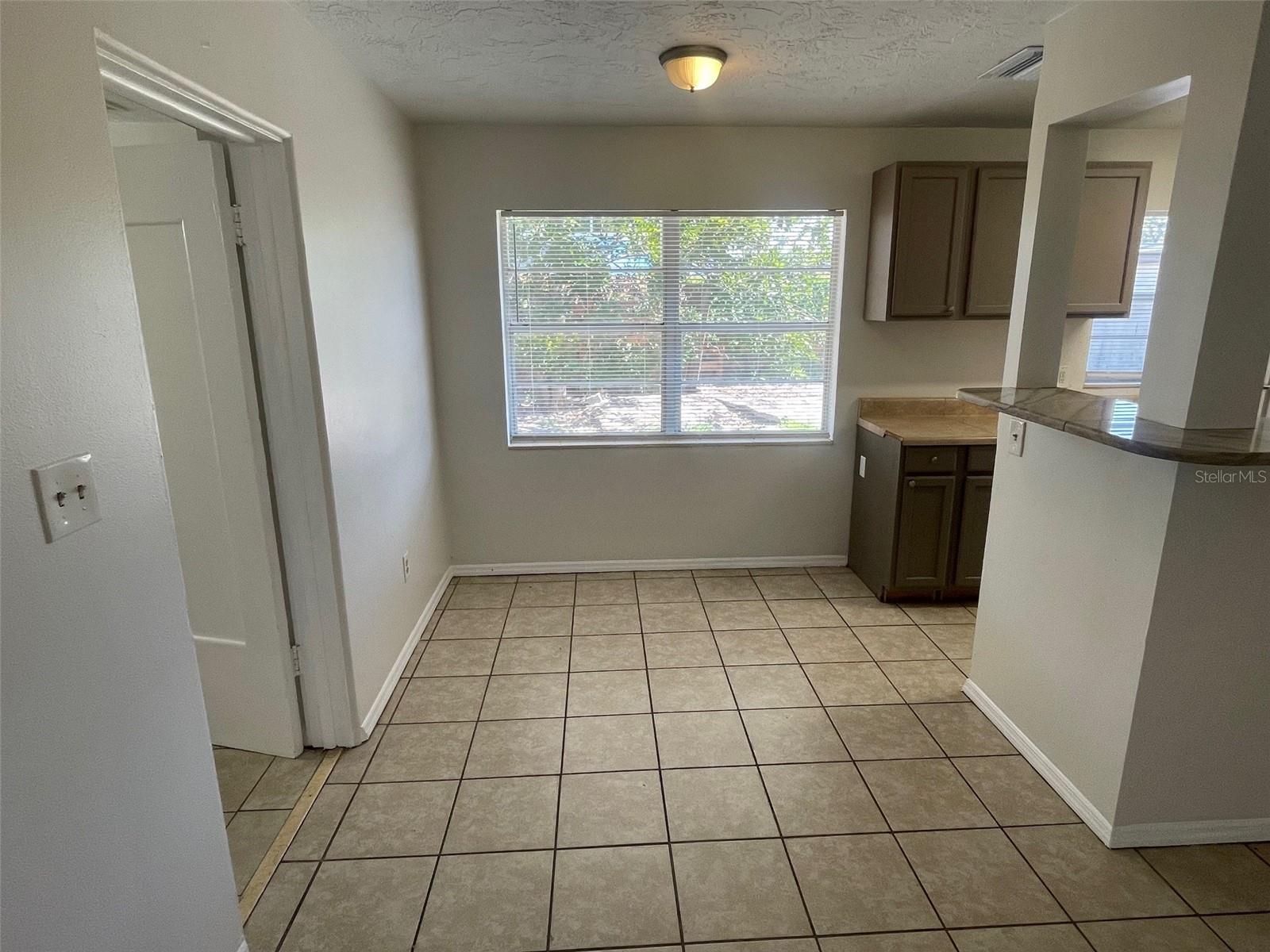 BAYSHORE GARDENS SEC 3 - Residential Lease