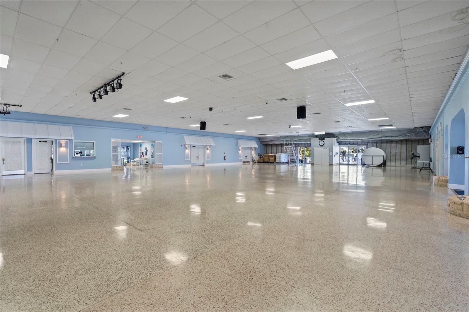 VENICE ISLE - Residential