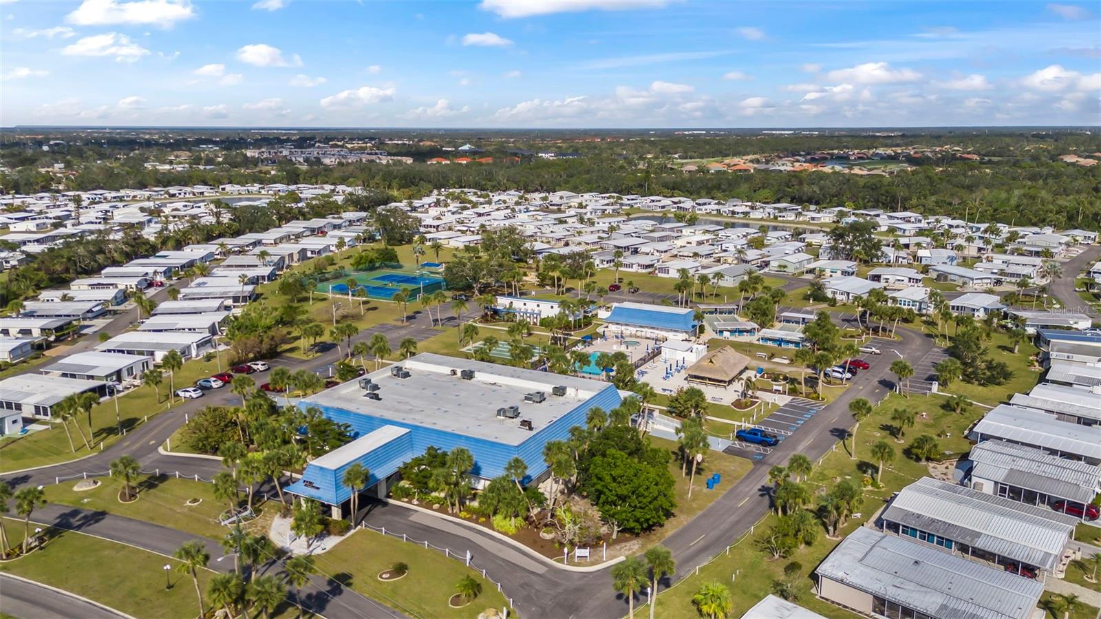 VENICE ISLE - Residential