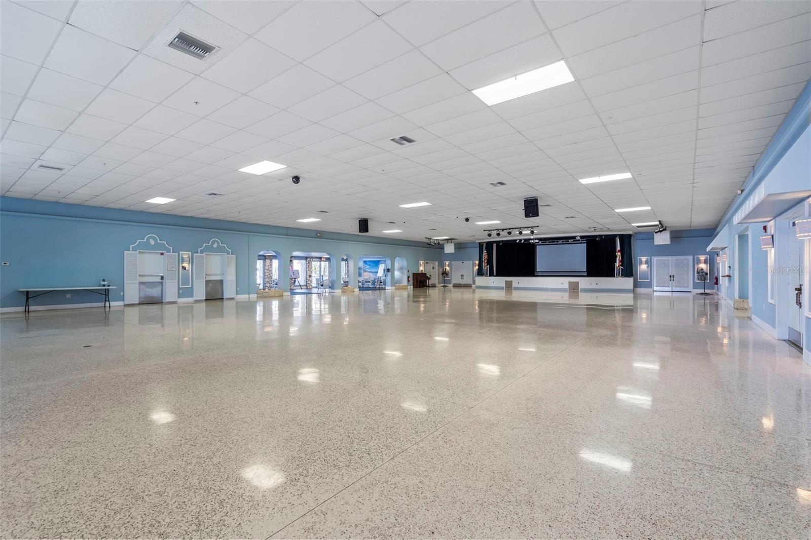 VENICE ISLE - Residential