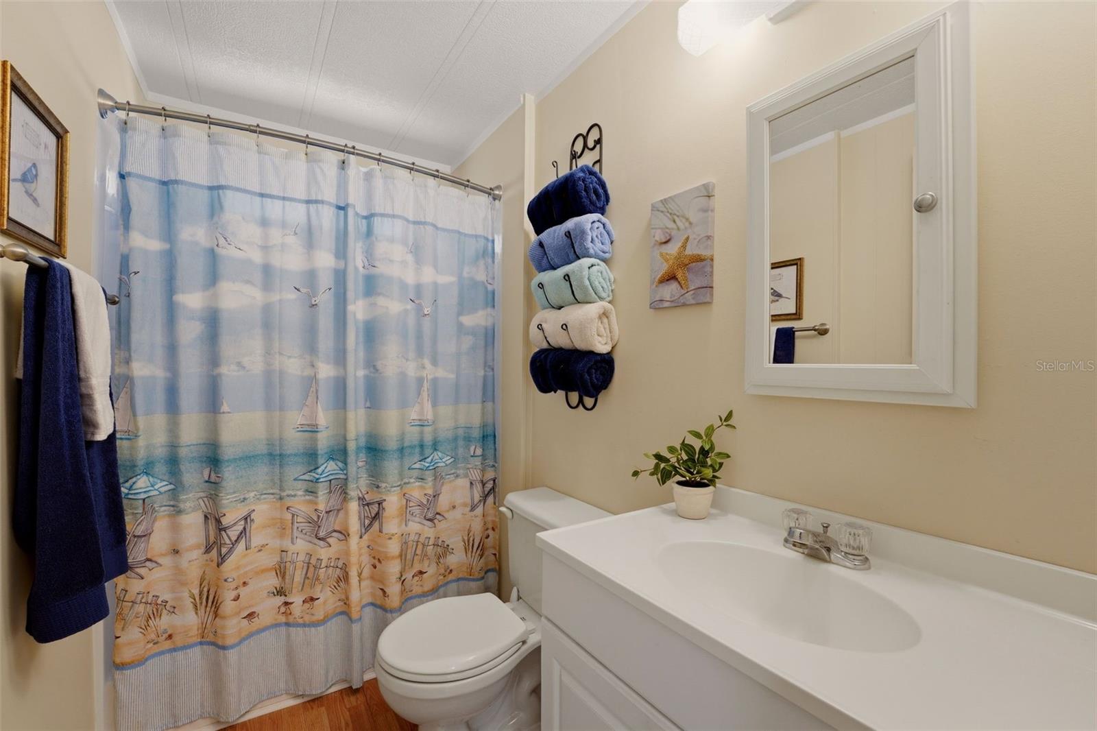 VENICE ISLE - Residential