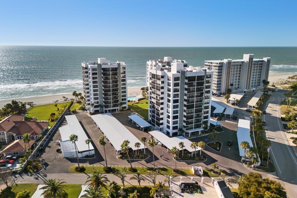 VALENCIA CONDO APTS - Residential