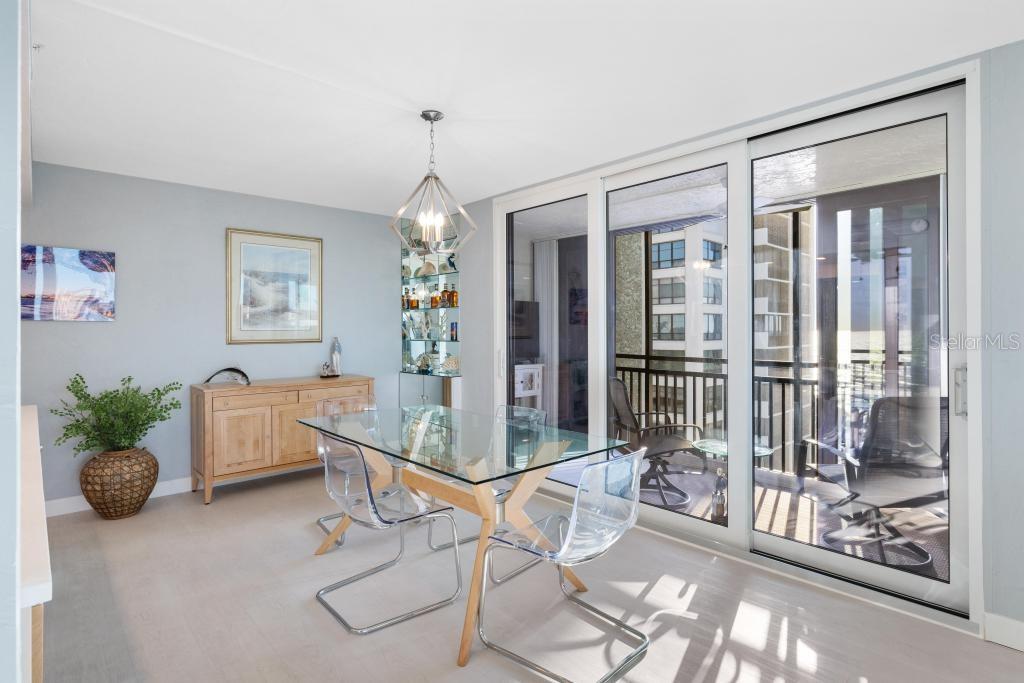 VALENCIA CONDO APTS - Residential