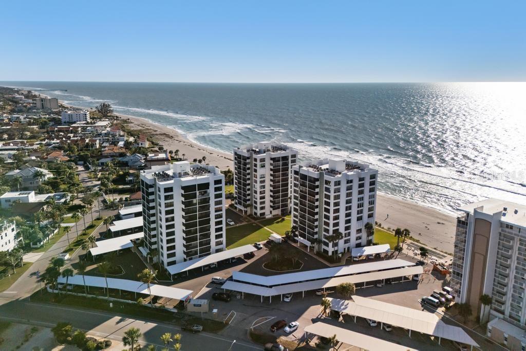 VALENCIA CONDO APTS - Residential