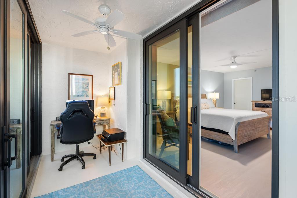 VALENCIA CONDO APTS - Residential