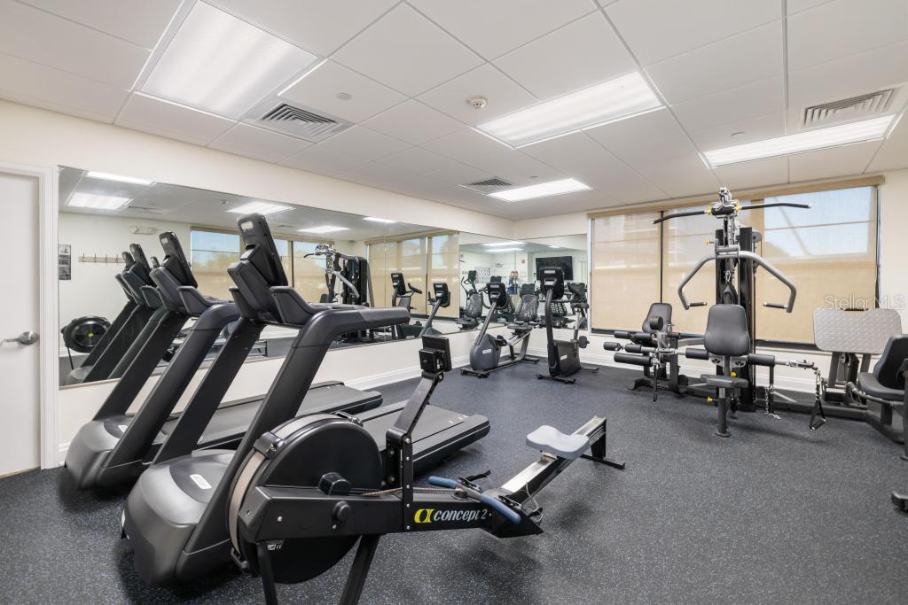 VALENCIA CONDO APTS - Residential