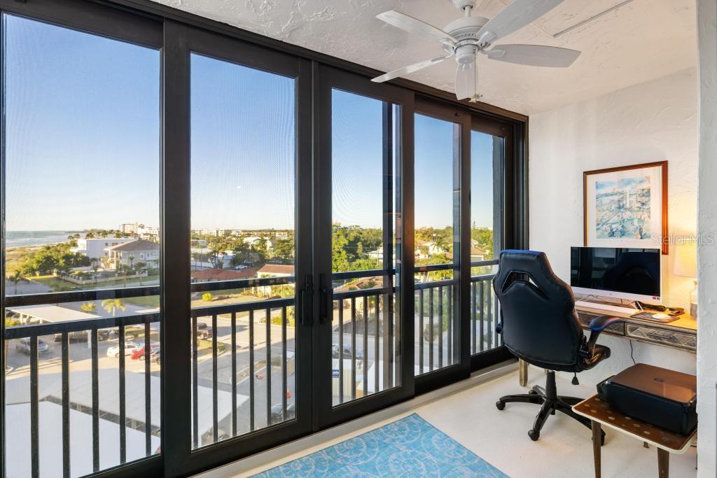 VALENCIA CONDO APTS - Residential