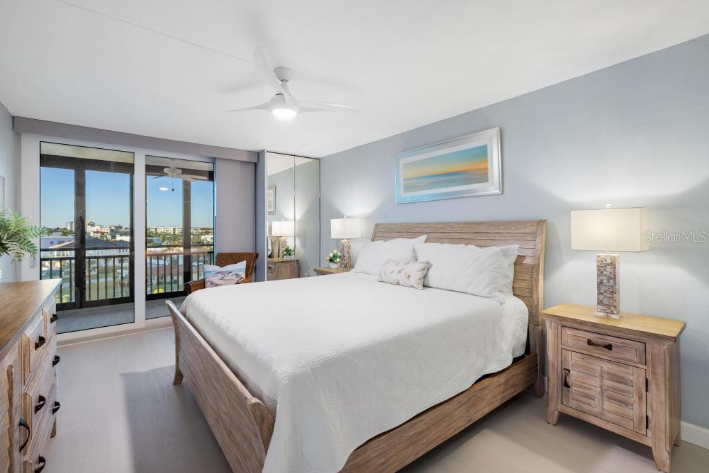 VALENCIA CONDO APTS - Residential