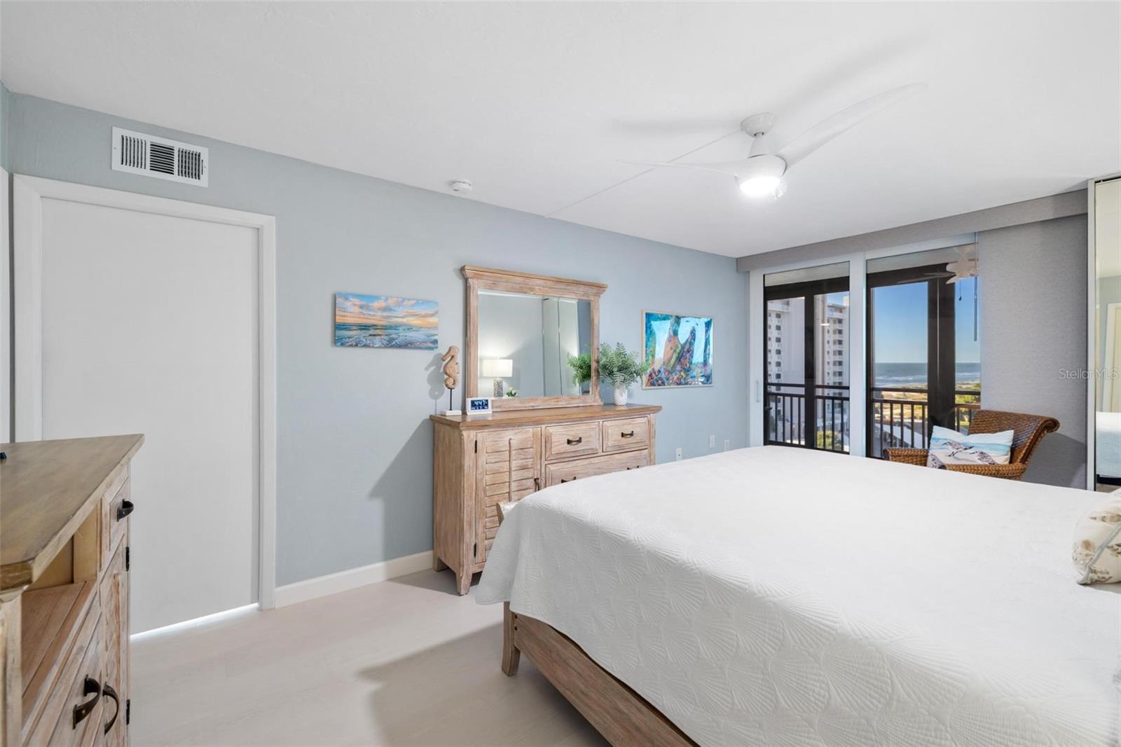 VALENCIA CONDO APTS - Residential