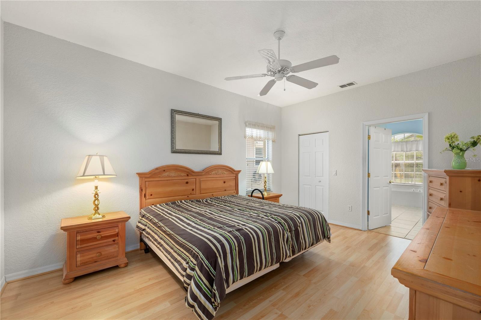 KINGS GATE PH 02 - Residential