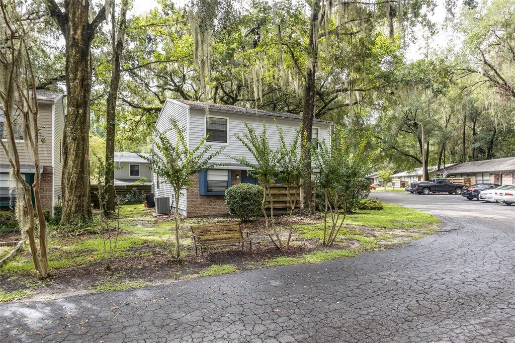 Photo of 4651 SW 44th Lane, Gainesville, FL 32608 (MLS # GC536898)