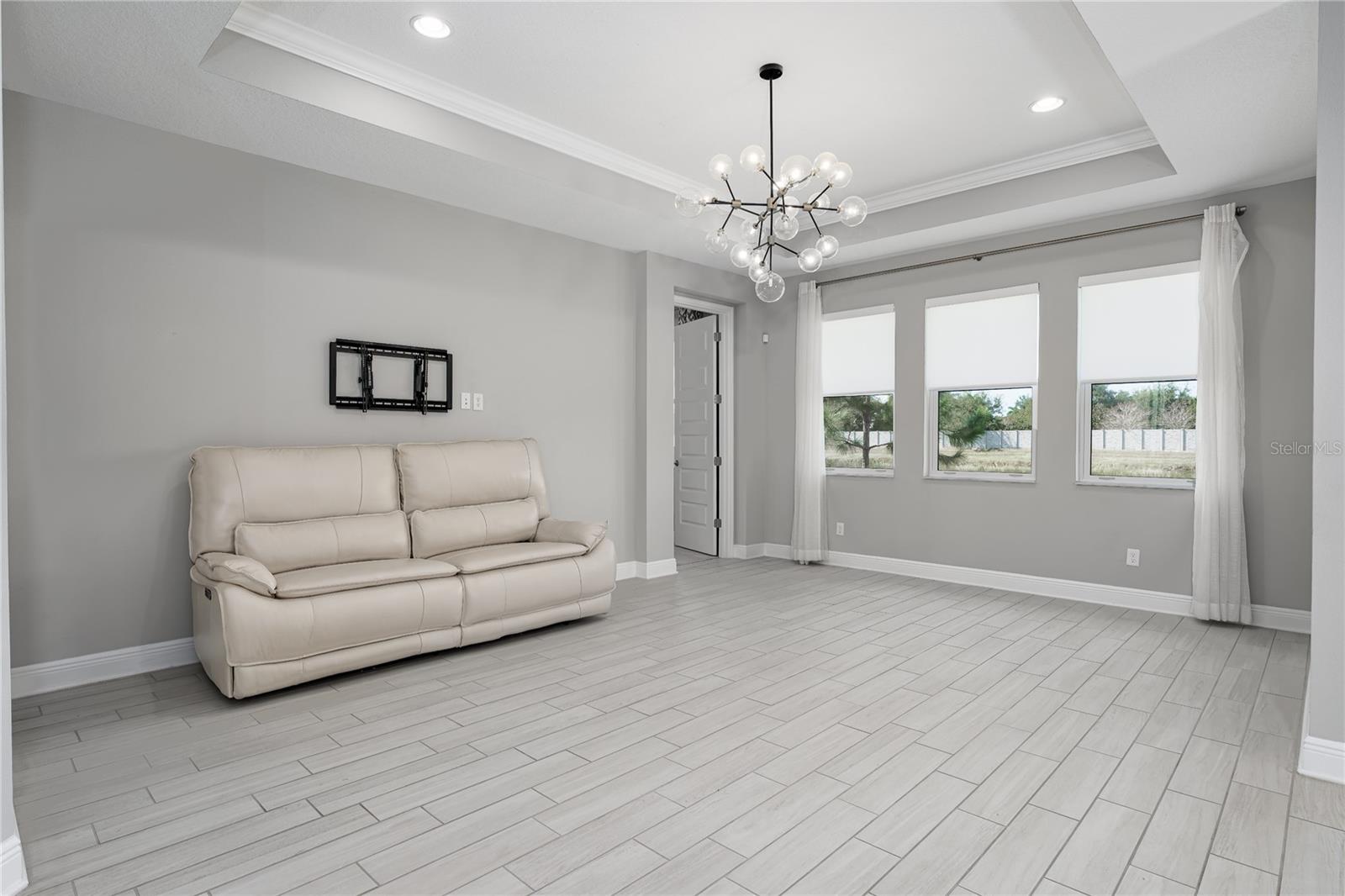 HIDDEN CREEK - Residential Lease