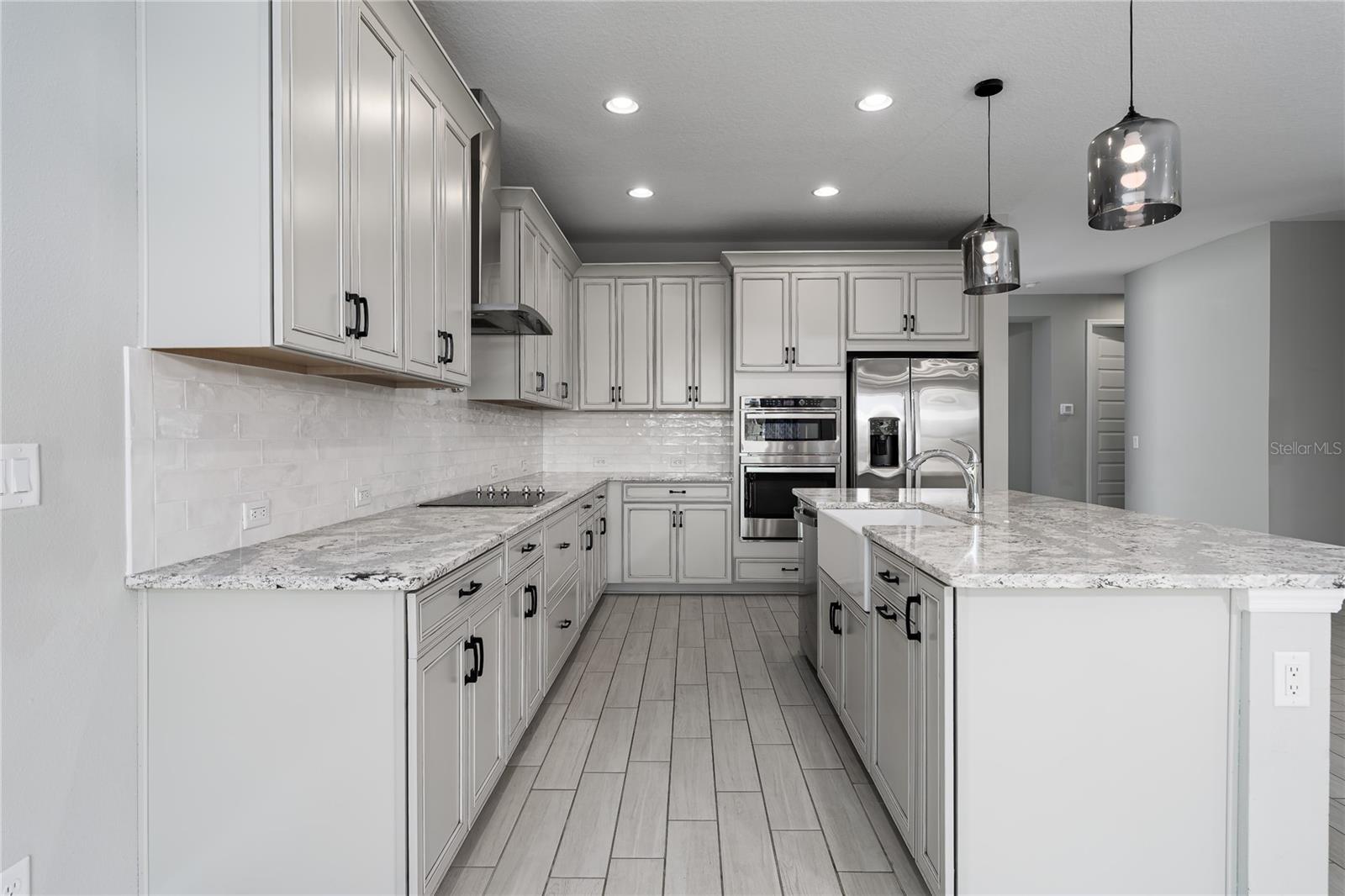 HIDDEN CREEK - Residential Lease