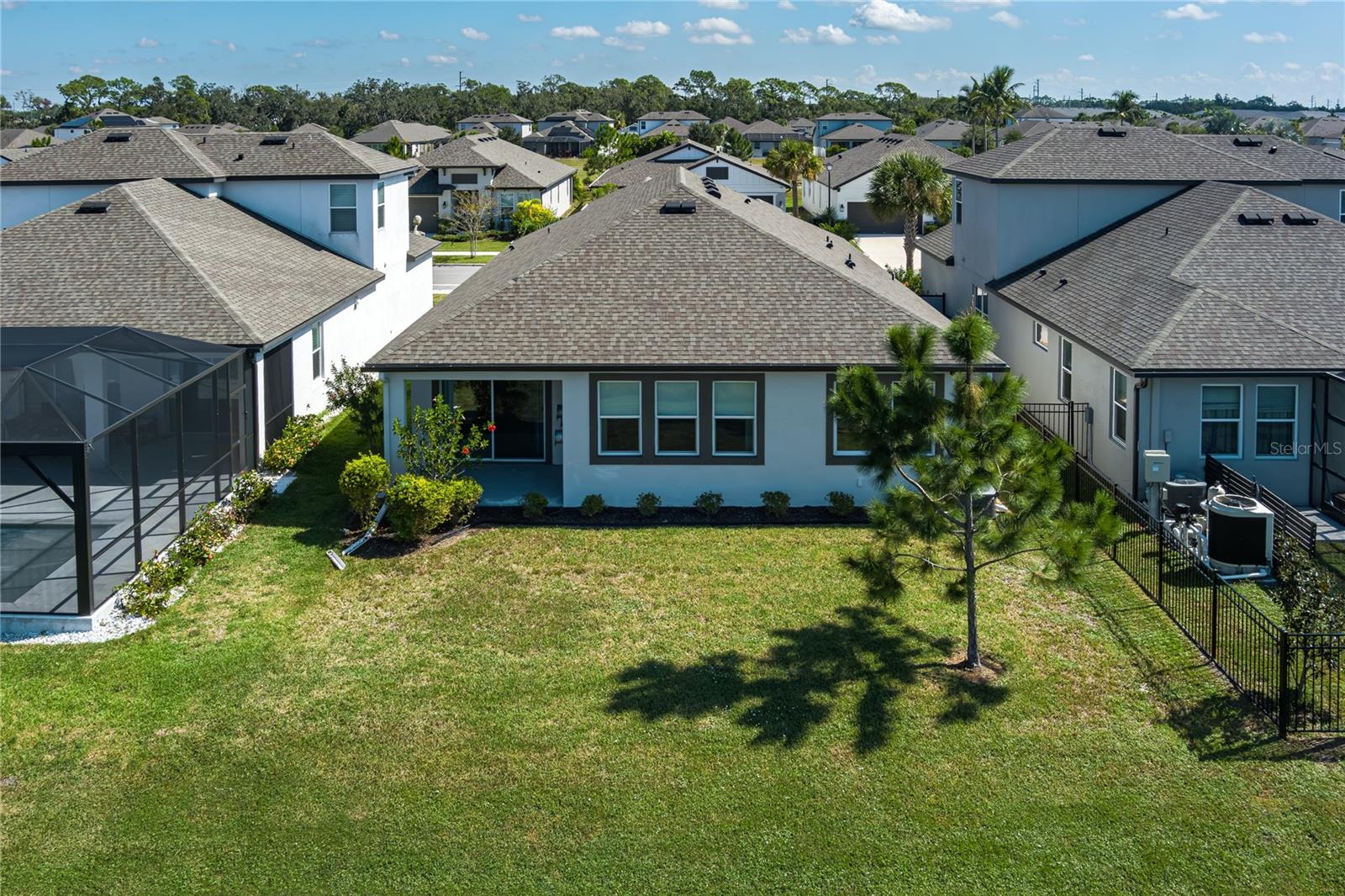 HIDDEN CREEK - Residential Lease