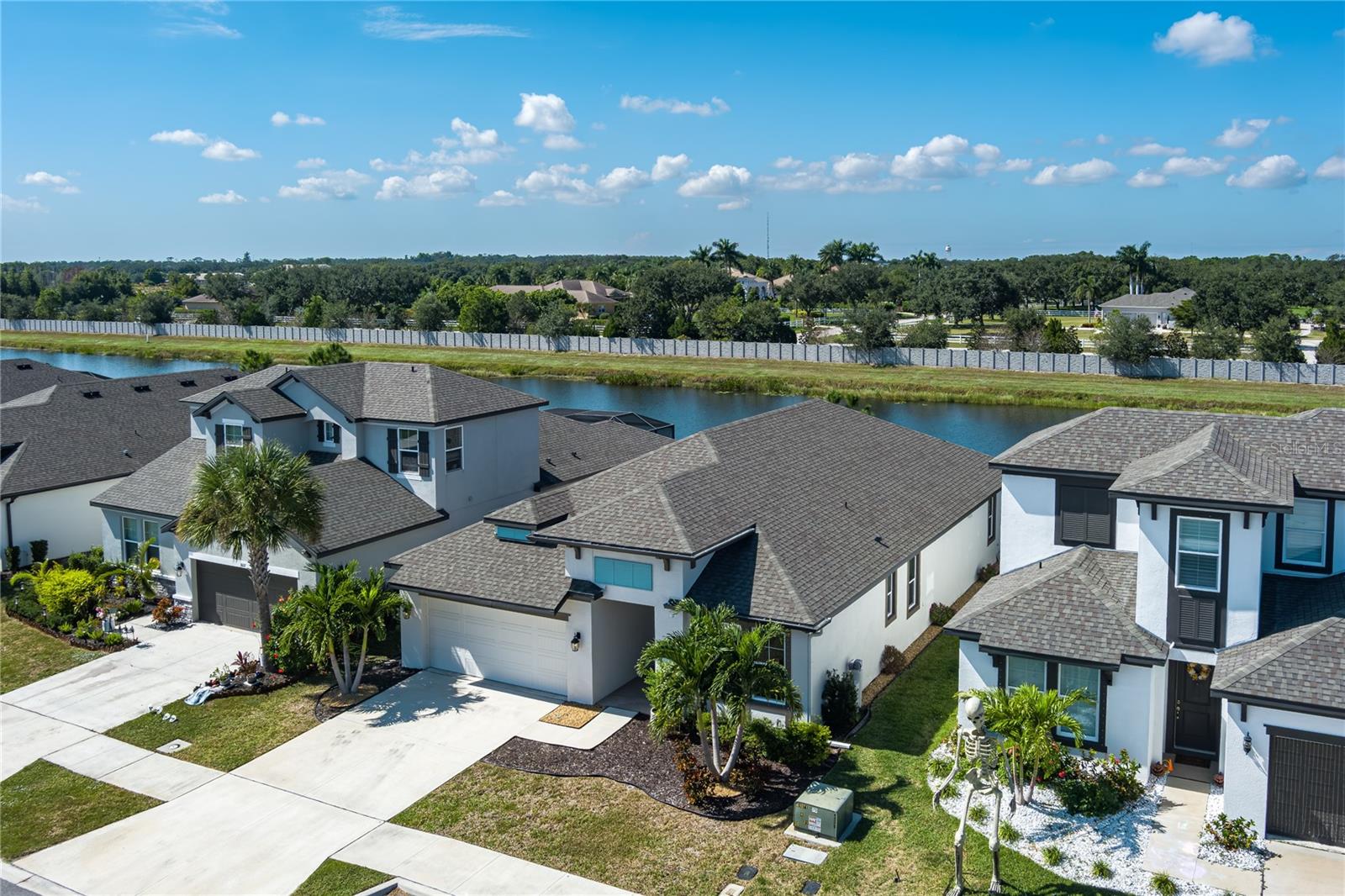 HIDDEN CREEK - Residential Lease