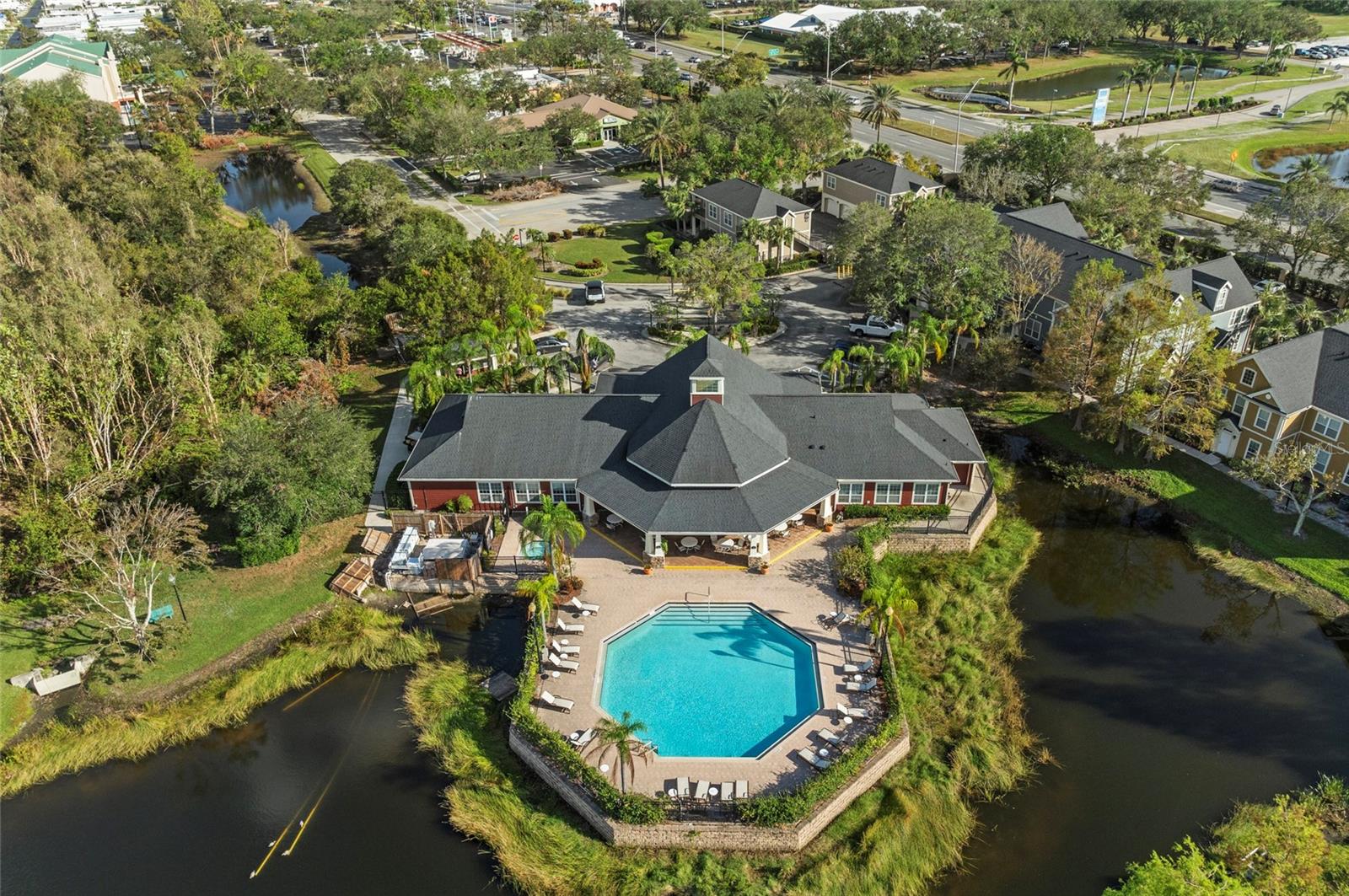 ADMIRALS WALK - Residential