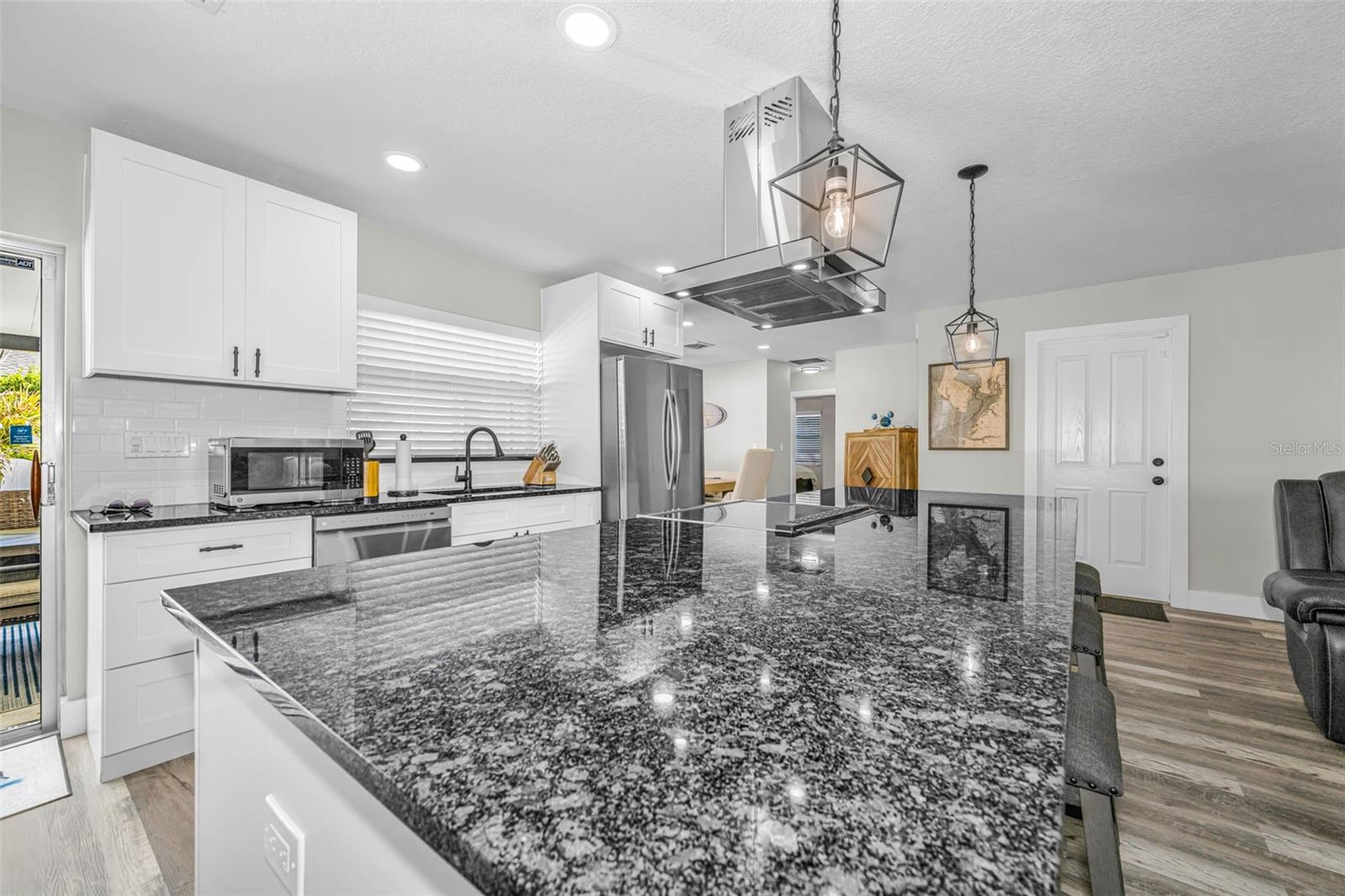 RAVENWOOD MANOR - Residential