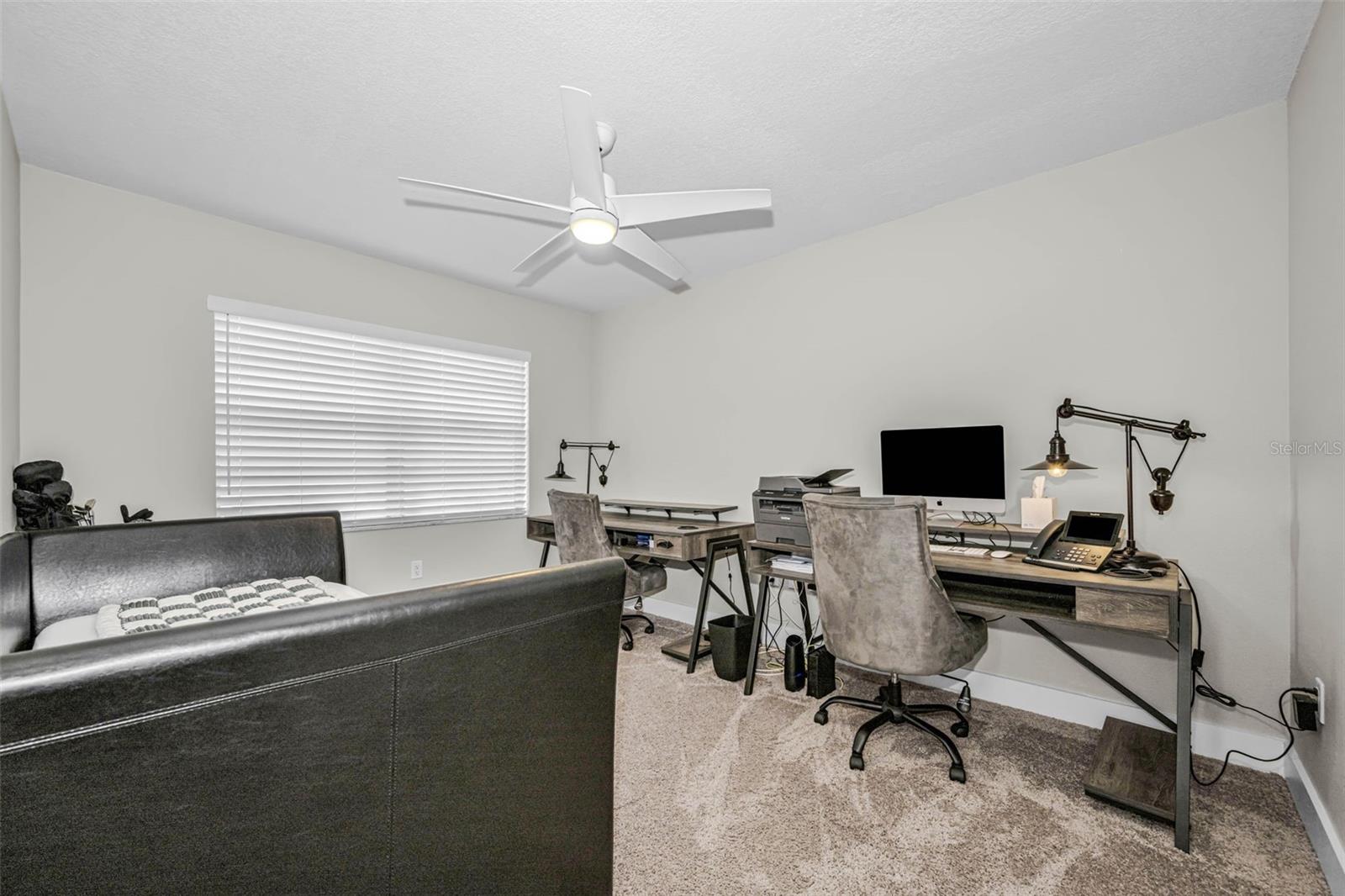 RAVENWOOD MANOR - Residential