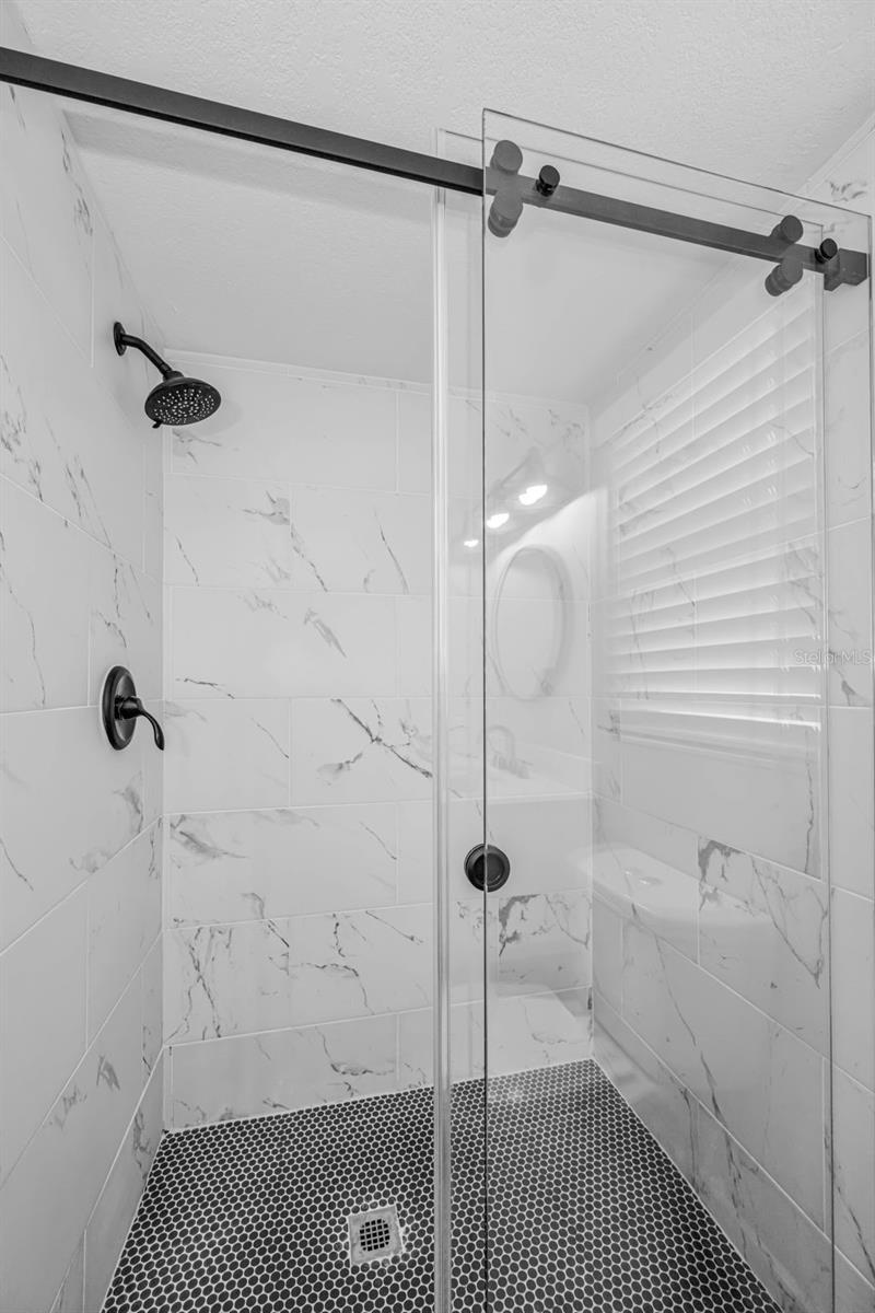 RAVENWOOD MANOR - Residential