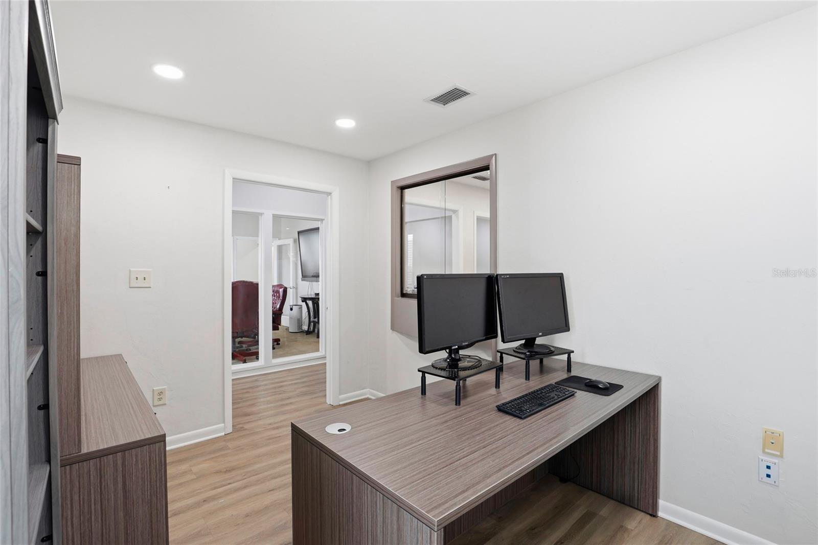 THORNEBROOK III CONDO OFFICE PARK - Commercial Sale