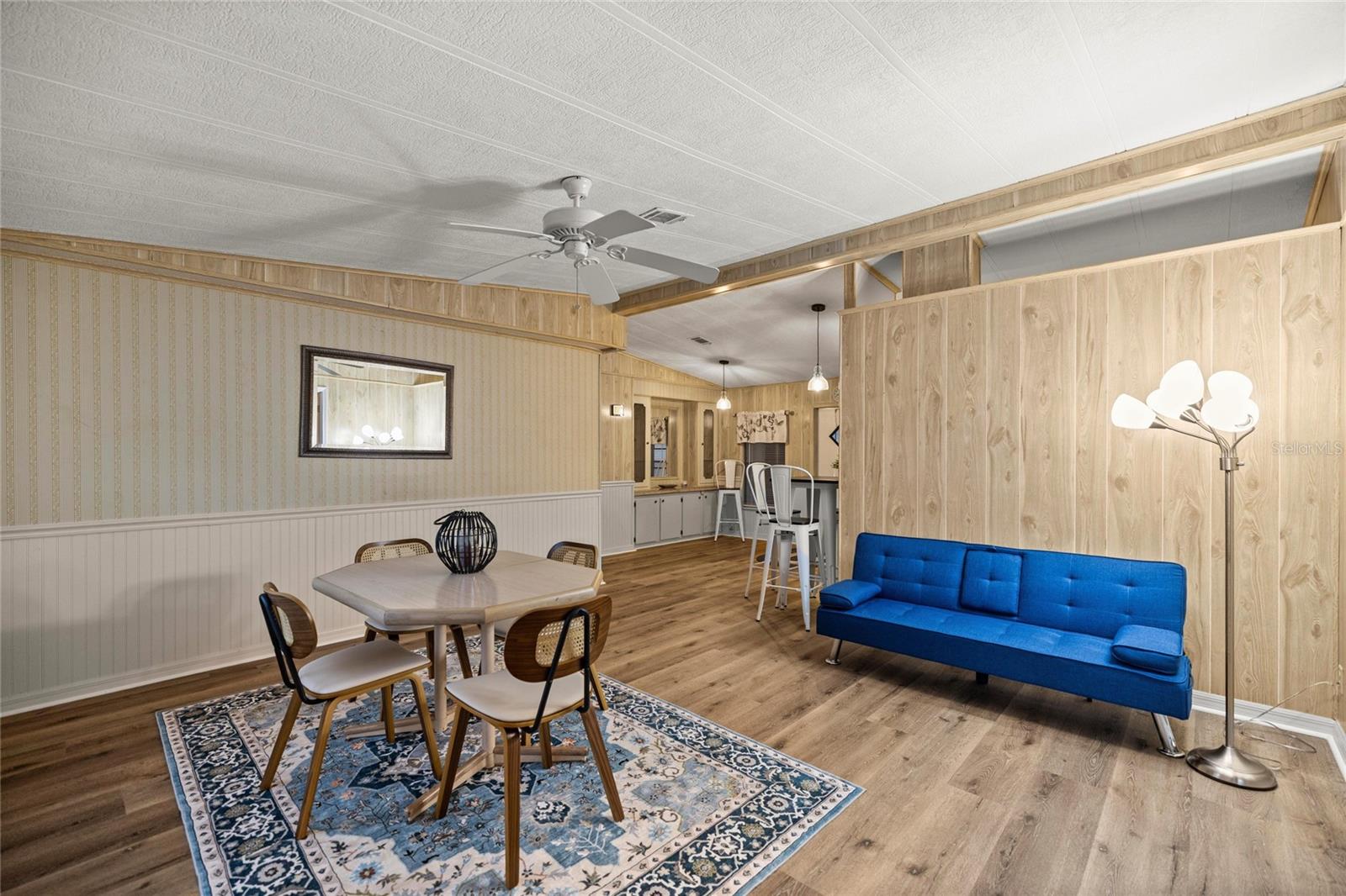 LEESBURG EAST COACHWOOD COLONY ADD 01 - Residential