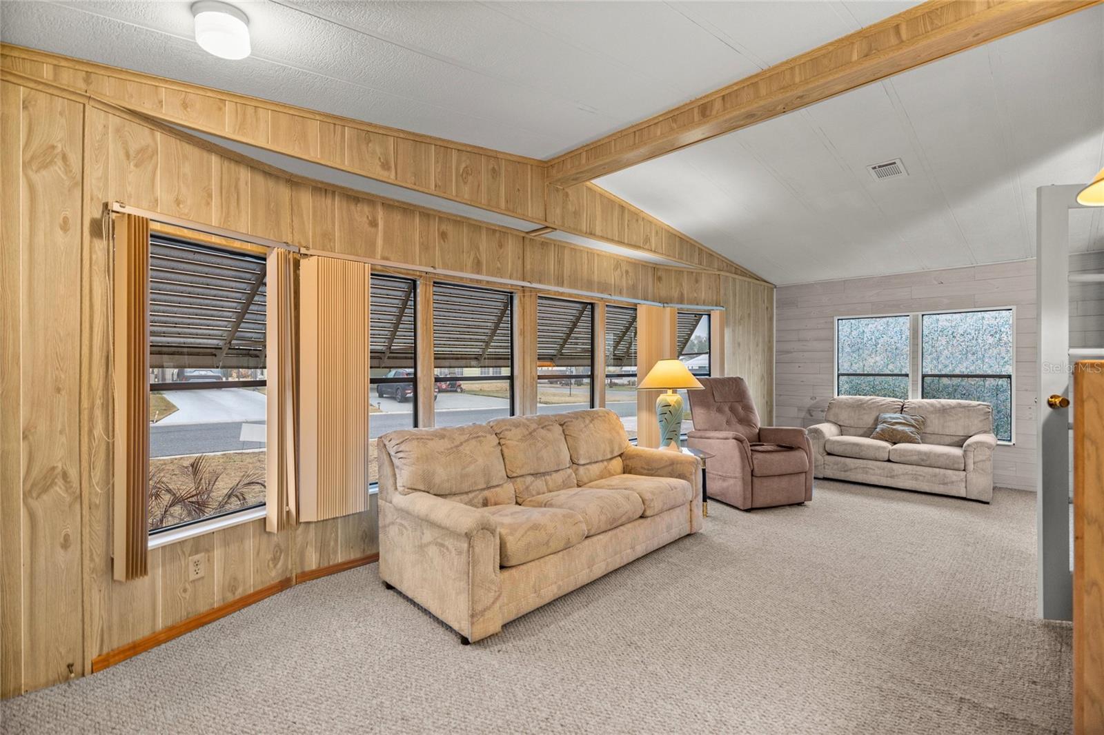 LEESBURG EAST COACHWOOD COLONY ADD 01 - Residential