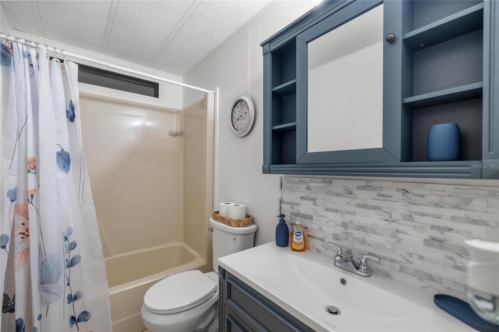 LEESBURG EAST COACHWOOD COLONY ADD 01 - Residential