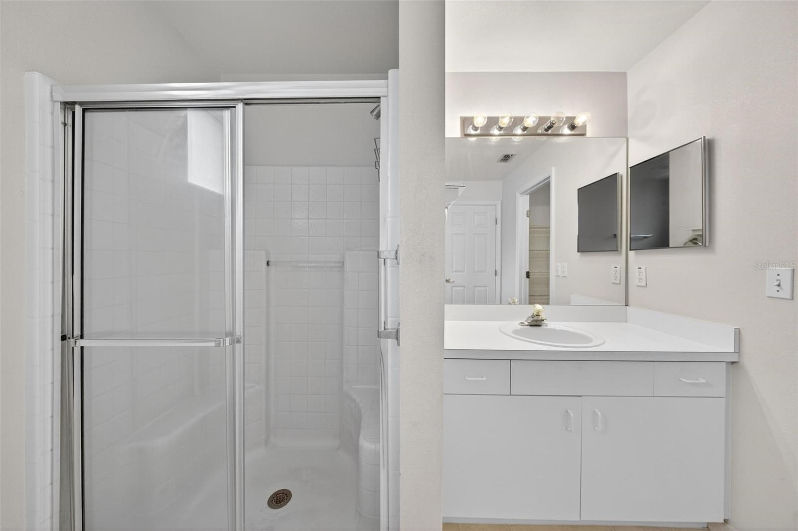 WHITEHALL AT KINGS RIDGE - Residential