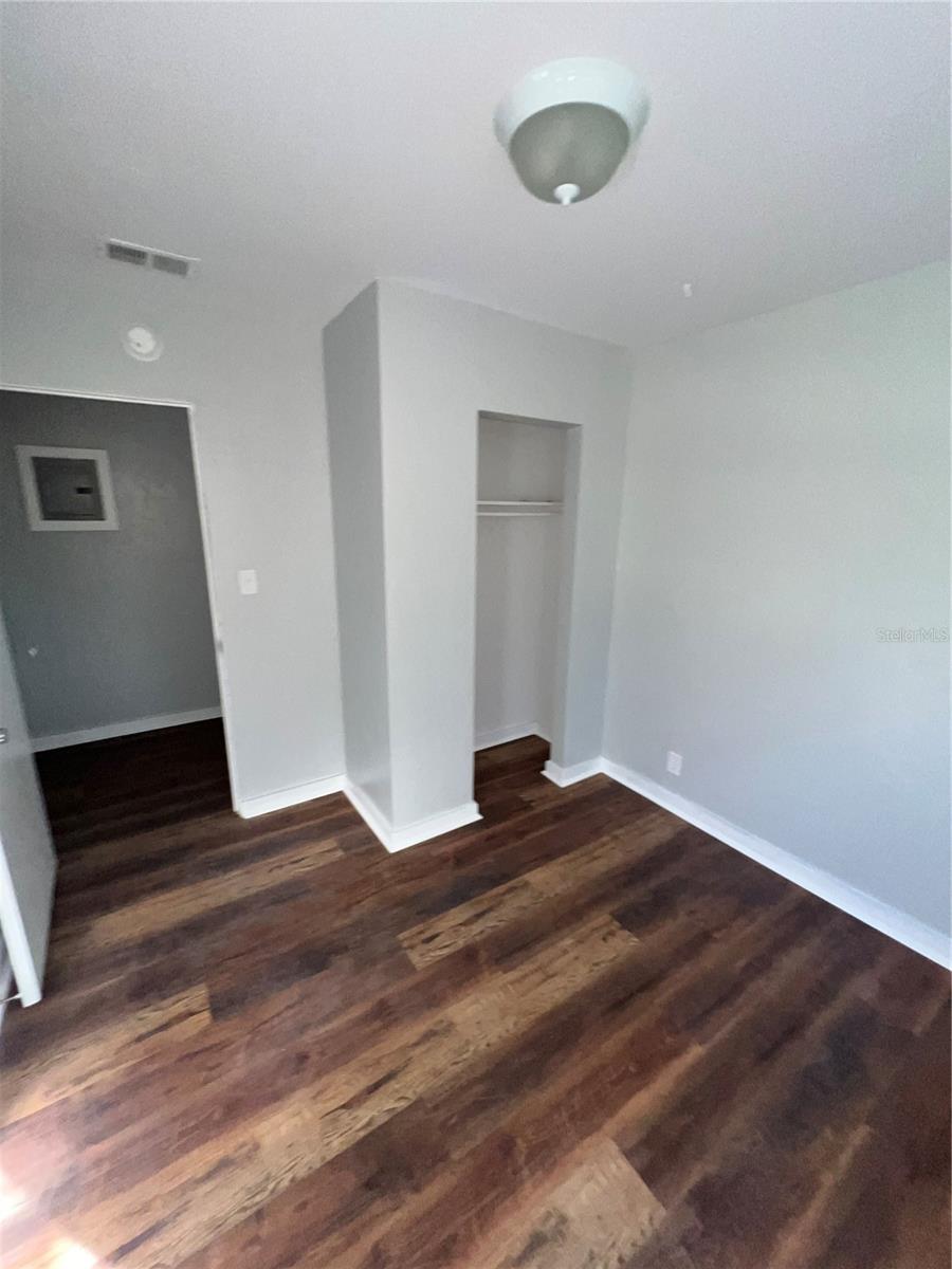 DAYTONA GARDENS 01 - Residential Lease