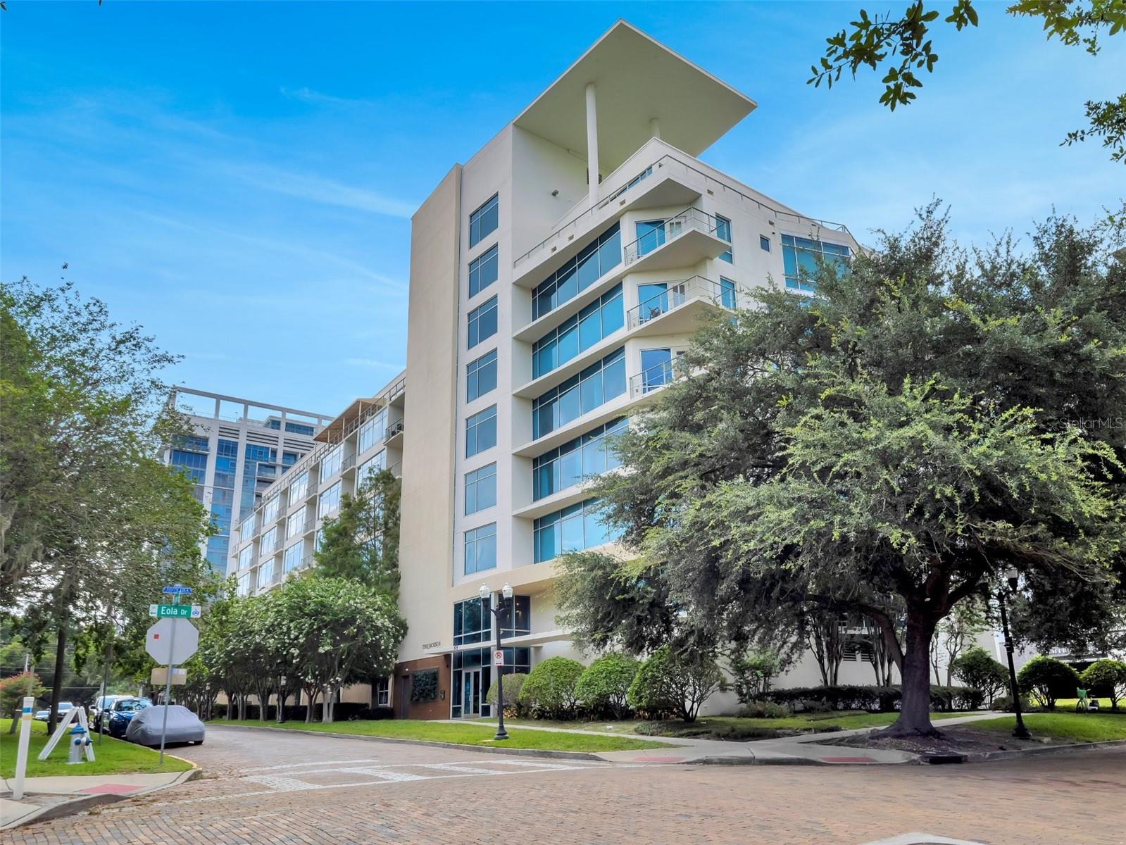 Welcome to your newfound paradise in Thornton Park Orlando! Just far enough from Downtown to avoid all the noise and party goers but close enough to walk to all the amazing restaurants and venues. Whether it's a night out at The Amway to watch the Orlando Magic or a Play at The Dr. Phillips Performing Arts Center, The Jackson's central location makes everything in downtown easily accessible. We are right off the 408 and 4 blocks from I4, It doesn't get better than that when talking about Orlando commutes. Take your morning walks around Lake Eola, grab some groceries at Publix and then come home to your fabulously furnished Pied e Terre. Your apartment will be turnkey with all the fixings you would find in your home. The unit will have a full kitchen (pots, pans, dishes, cups, plates, utensils & silverware), washer/dryer, coffee maker, free Wi-Fi and dedicated parking. With a 24 hour doorman and secure parking, Rent includes cable, internet, water, sewer, trash removal. The Jackson is a 52 unit boutique luxury condominium and apartment community like no other. The Lobby and all the common areas have recently been remodeled and the unit is tastefully FURNISHED with fresh paint and clean interiors. You can literally move in with just your clothes/toiletries and not one single thing else. Our Furnished Boutiques Luxury Residences await you at The Jackson, please apply to lease your dream apartment today! Listing Price based on a yearly lease. Available to Lease for 1 months as minimum. Price upon request. All leases require first month rent, last month rent and security deposit. Annual Renters may apply for City Of Orlando Home-Sharing Permits.