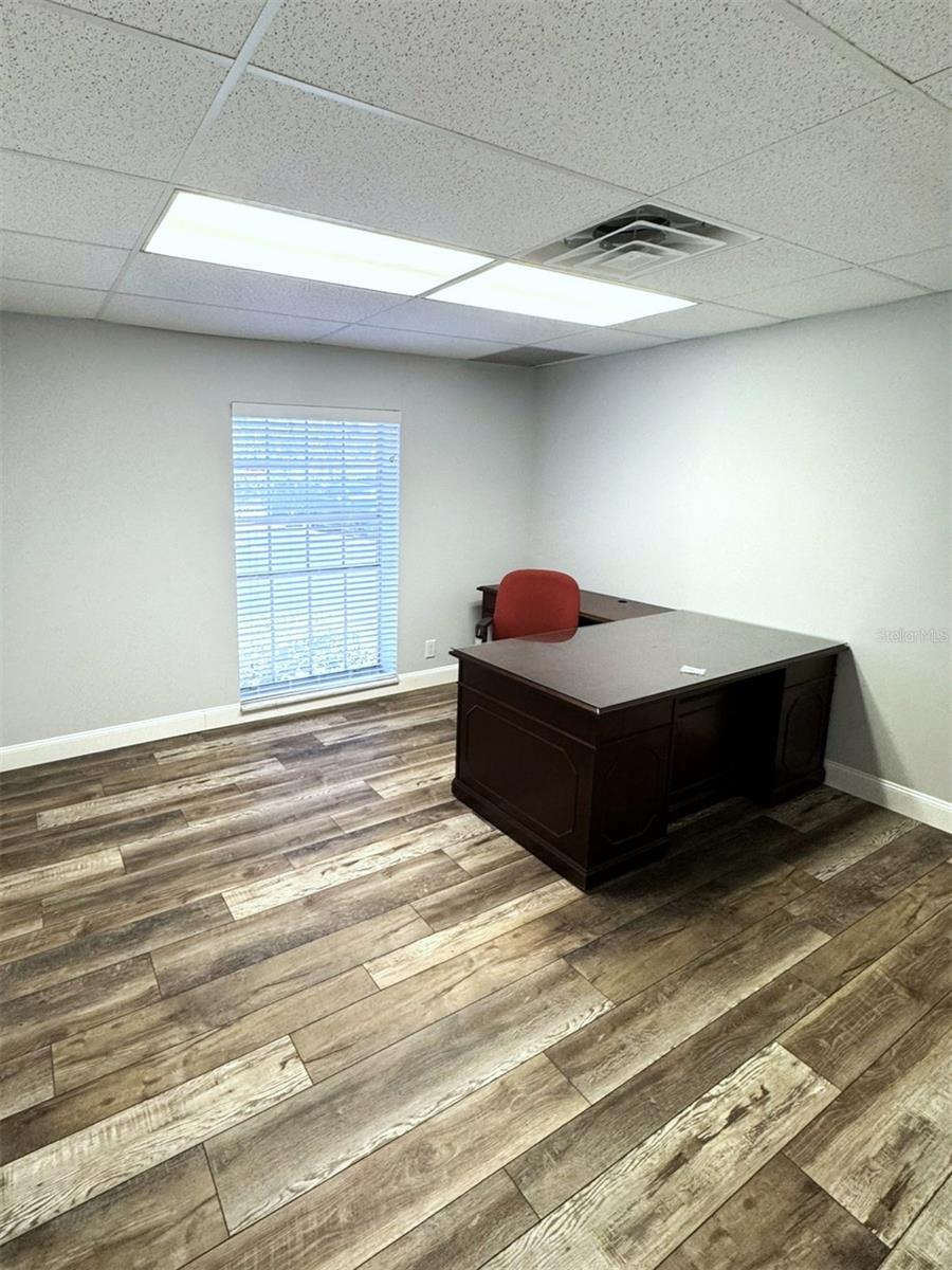 BELLEAIR MANOR UN 3 - Commercial Lease
