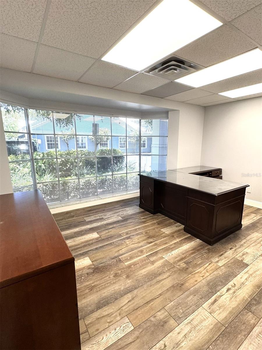 BELLEAIR MANOR UN 3 - Commercial Lease