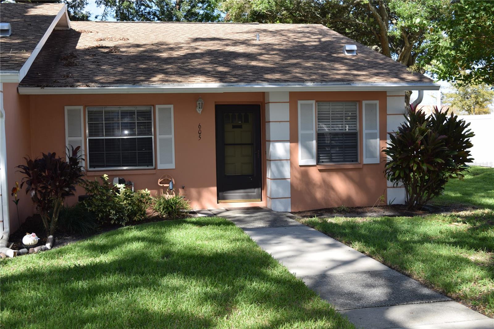 2250 DRUID ROAD E 605