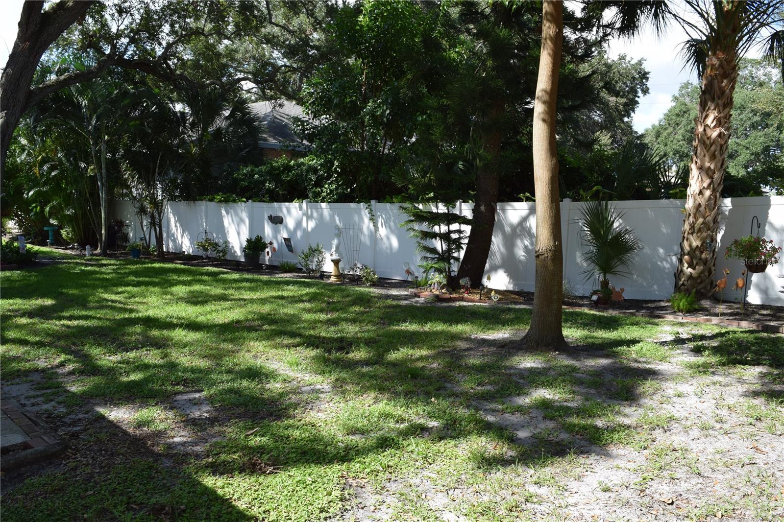 2250 DRUID ROAD E 605