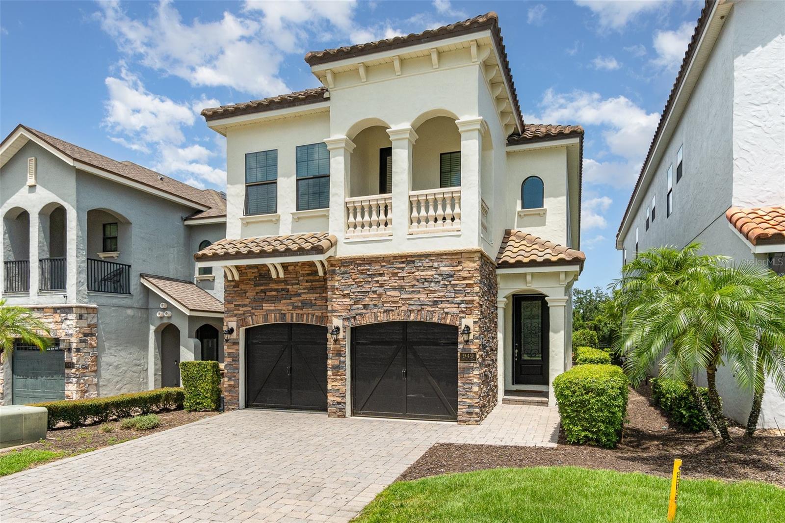 949 DESERT MOUNTAIN COURT