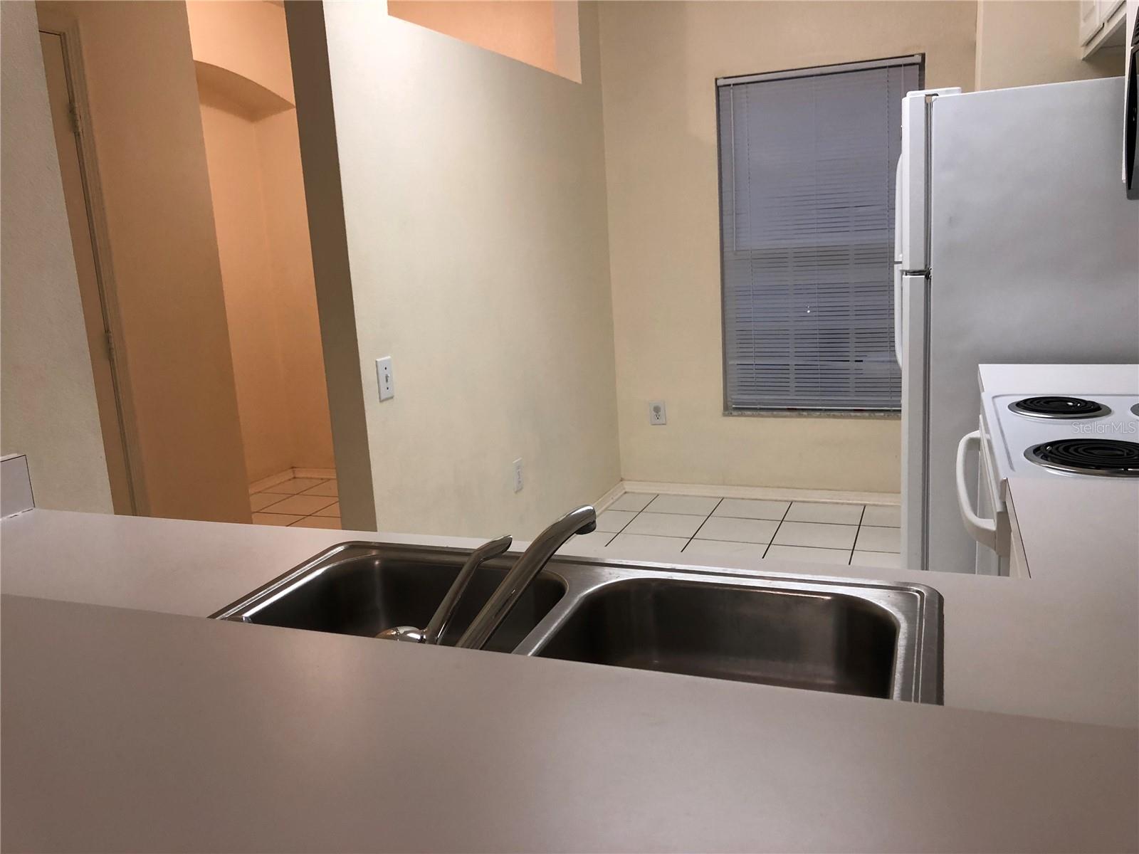 REGENCY KEY TWNHMS - Residential Lease