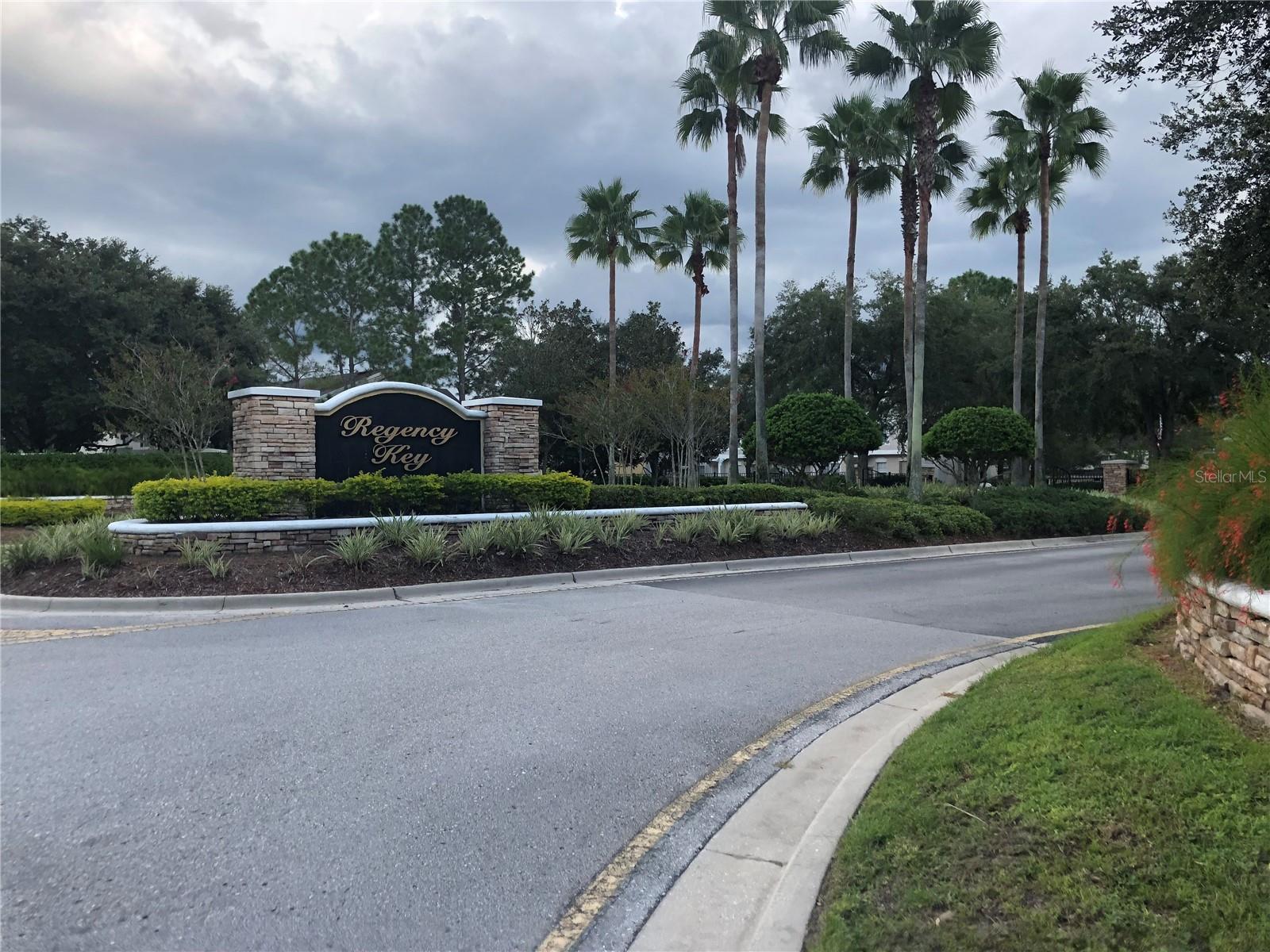 REGENCY KEY TWNHMS - Residential Lease