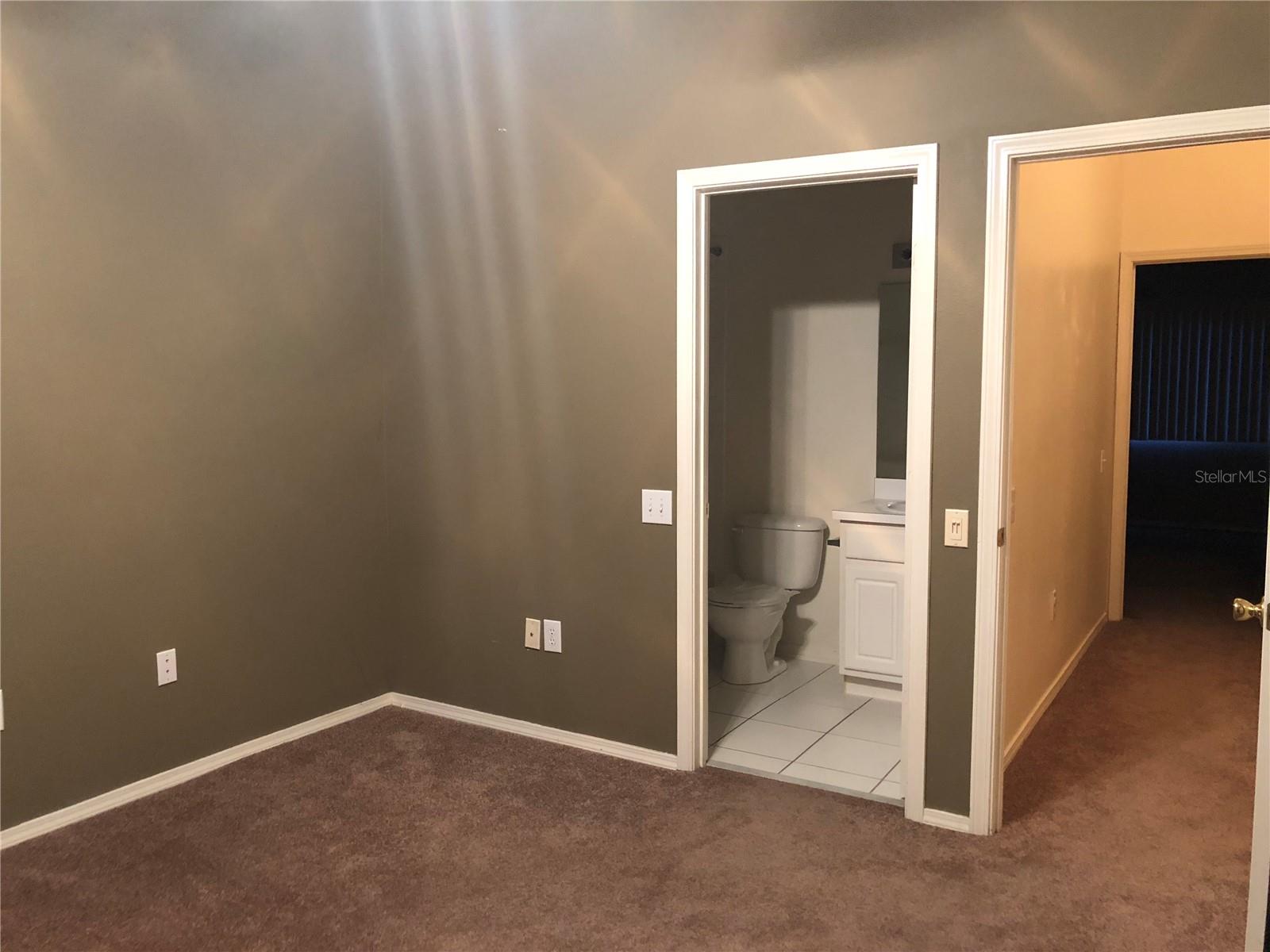 REGENCY KEY TWNHMS - Residential Lease