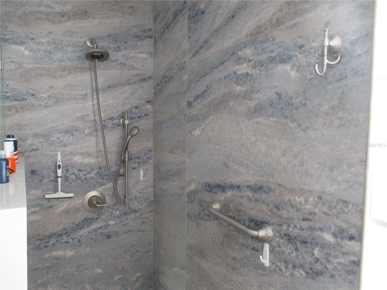 LANCASTER IV CONDO PH - Residential Lease