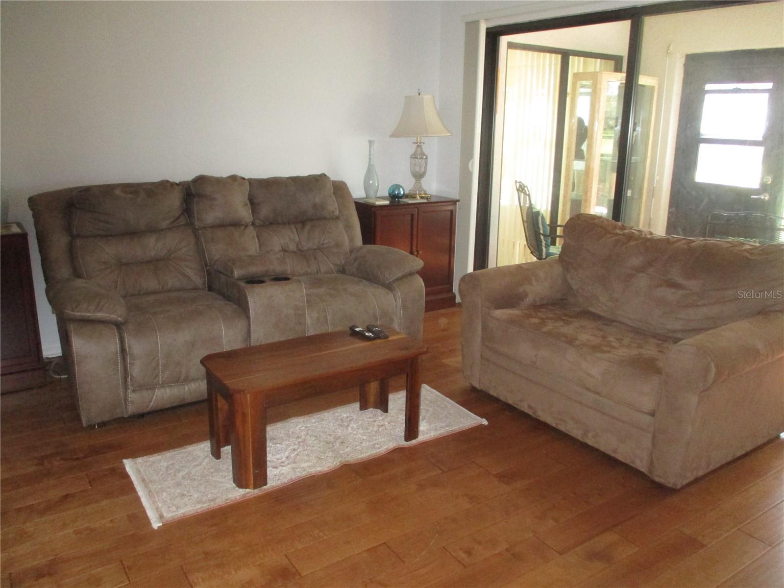 LANCASTER IV CONDO PH - Residential Lease