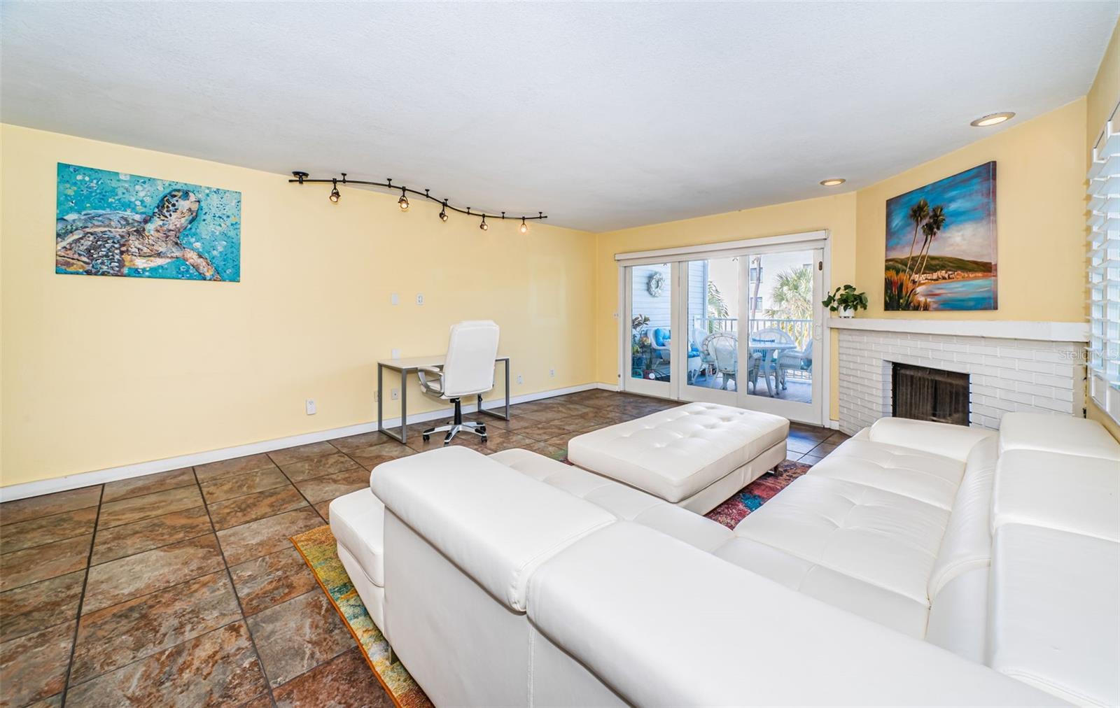 CEDARSAND CONDO - Residential