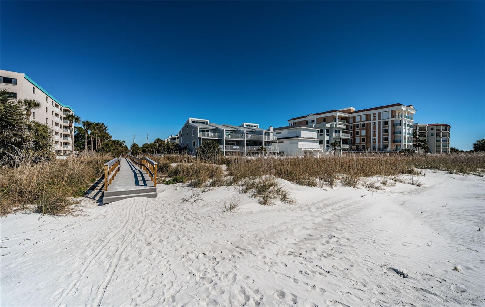 CEDARSAND CONDO - Residential