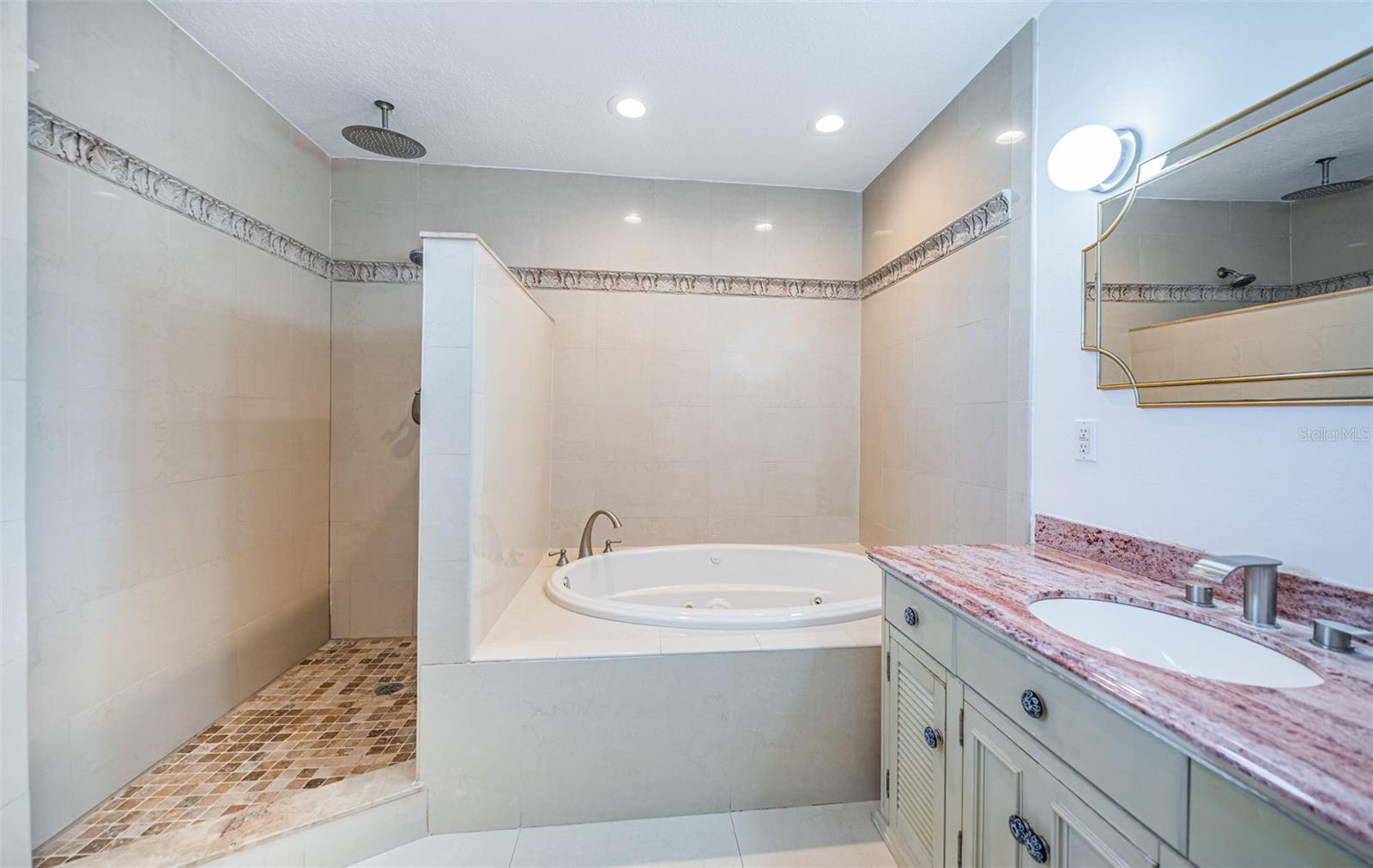 CEDARSAND CONDO - Residential