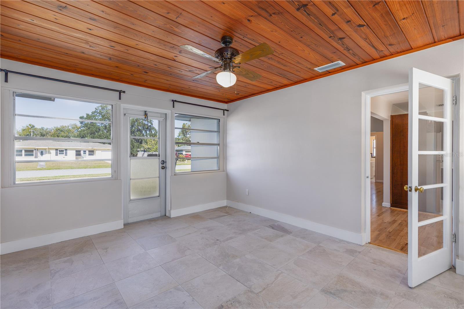 SYLVAN SHORES - Residential