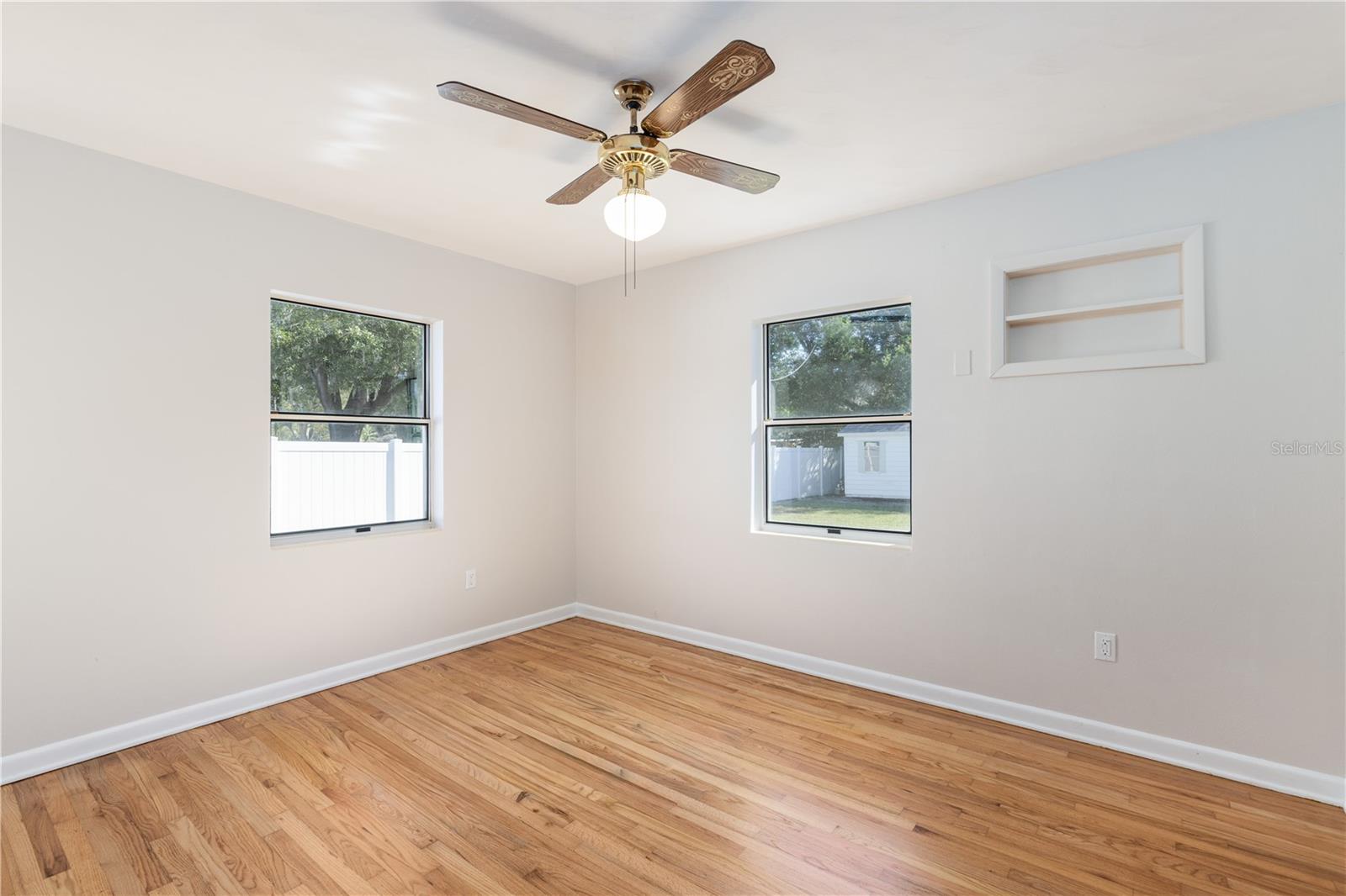 SYLVAN SHORES - Residential