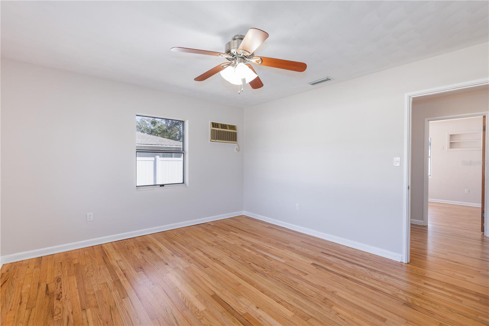 SYLVAN SHORES - Residential