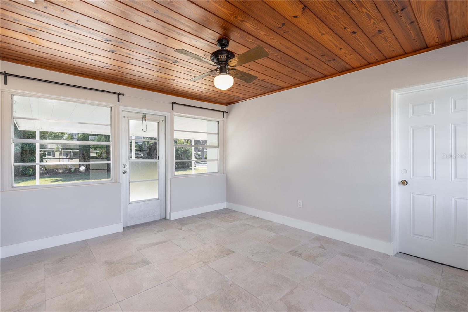 SYLVAN SHORES - Residential