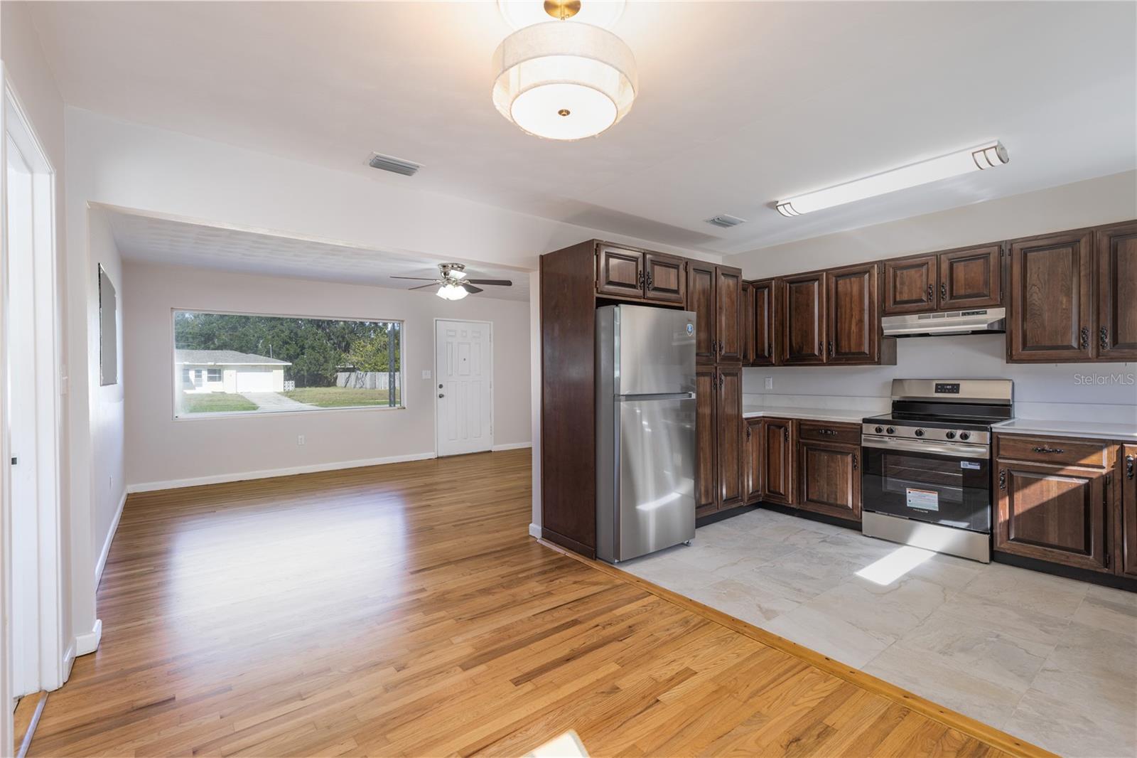 SYLVAN SHORES - Residential