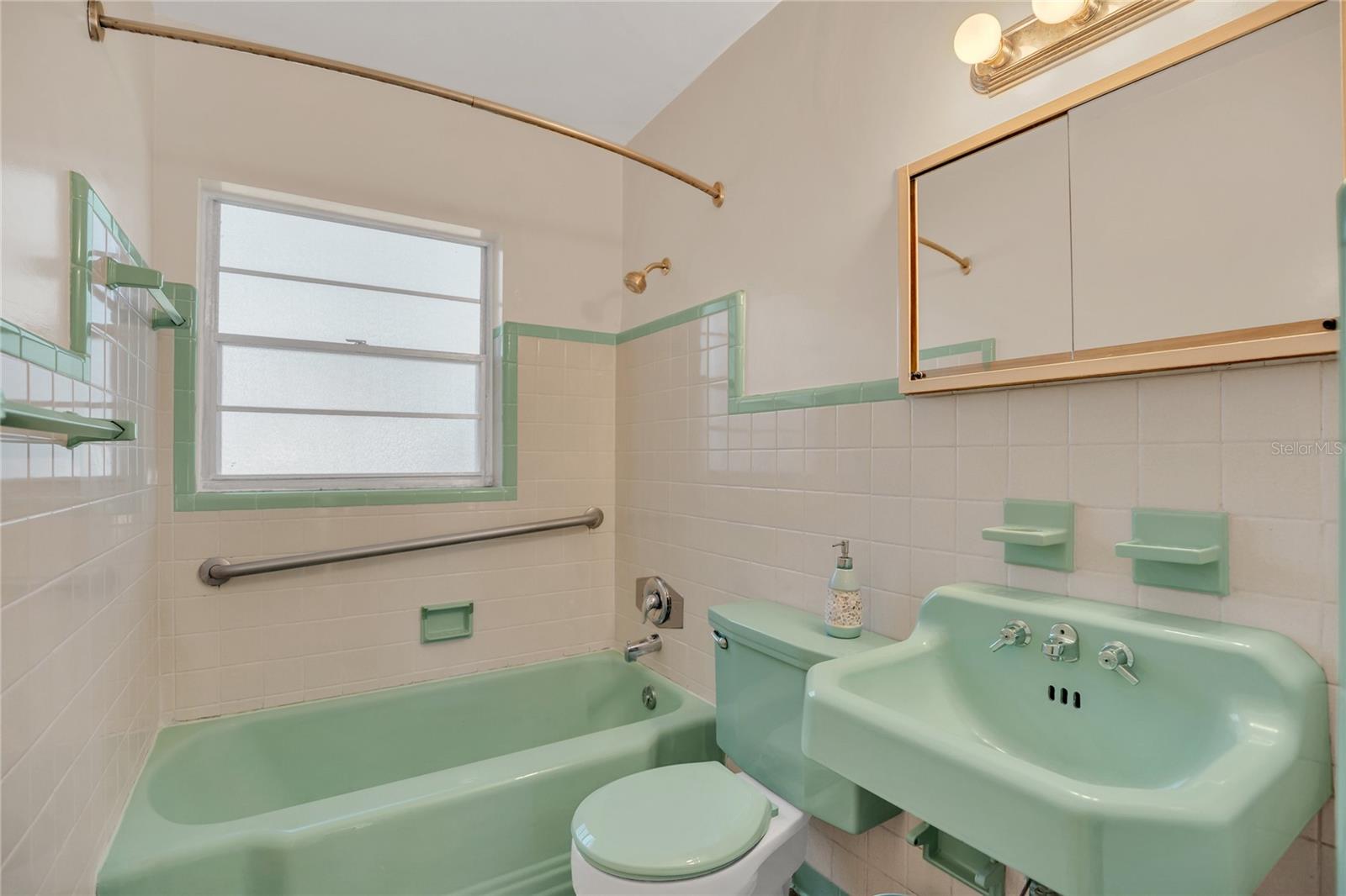 ARDMORE PARK - Residential