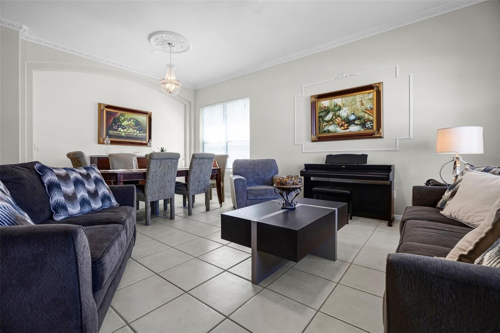 215 BRONZE LEAF COURT